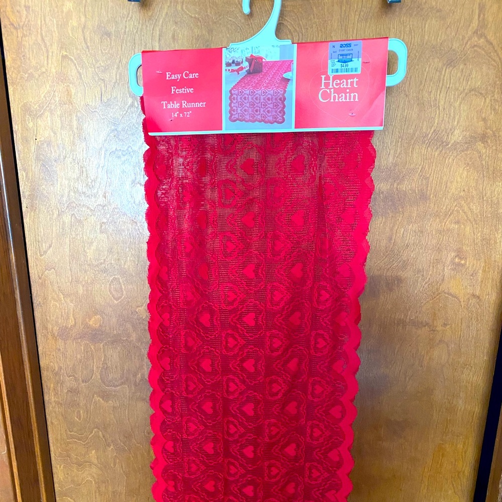Valentine’s Day table runner